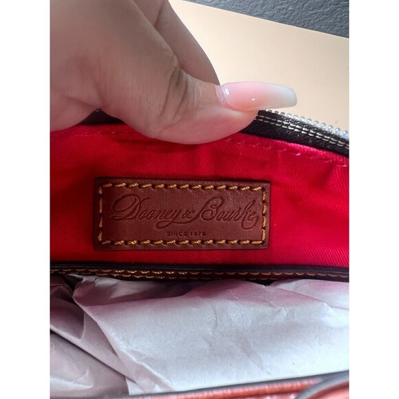 Dooney & Bourke Womens Large Erica Shoulder Bag Khaki Designer Elegant Chic NWT - Picture 15 of 16